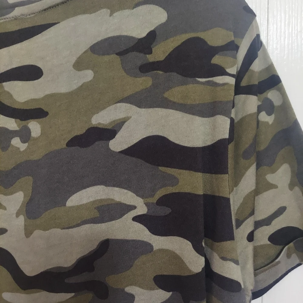 New with tags.  Camo tee 1x - Picture 9 of 16